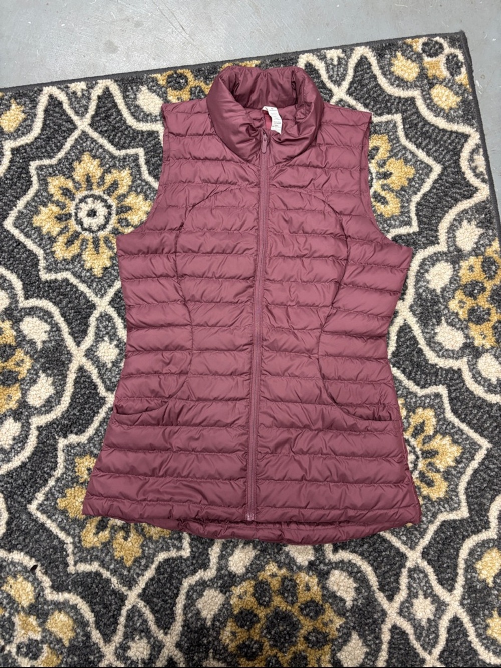 🍋🍋 lululemon packable down vest